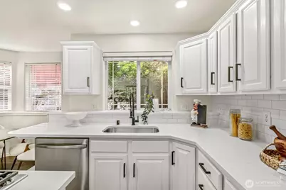 18121 129th Place NE, Bothell, WA 98011 - Photo 13