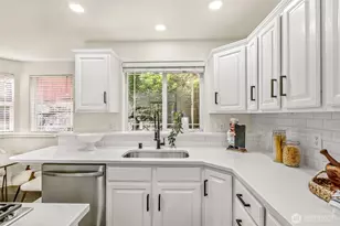 18121 129th Pl NE, Bothell, WA 98011 - Photo 13