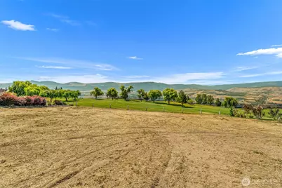 2820 8th Street SE, East Wenatchee, WA 98802 - Photo 9