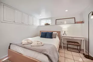 715 W Wheeler St, Seattle, WA 98119 - Photo 19