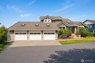 8827 Buttonwood Ln NE, Olympia, WA 98516 - Photo 3