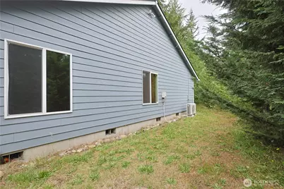 714 Tipsoo Loop S, Rainier, WA 98576 - Photo 33