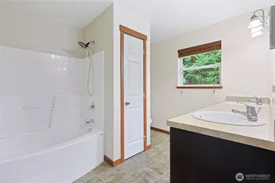 714 Tipsoo Loop S, Rainier, WA 98576 - Photo 27