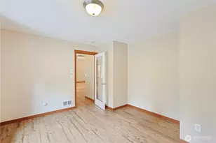 714 Tipsoo Loop S, Rainier, WA 98576 - Photo 17