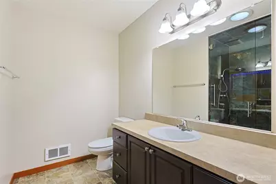 714 Tipsoo Loop S, Rainier, WA 98576 - Photo 21
