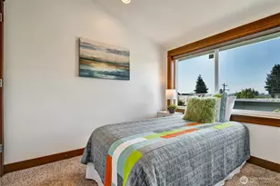 4516 Dayton Ave N, Seattle, WA 98103 - Photo 11