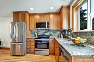 4516 Dayton Ave N, Seattle, WA 98103 - Photo 3