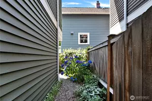 4516 Dayton Ave N, Seattle, WA 98103 - Photo 15