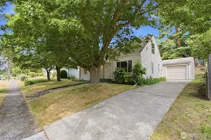 11426 Crestwood Dr S, Seattle, WA 98178 - Photo 3