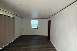 11426 Crestwood Dr S, Seattle, WA 98178 - Photo 9