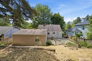 11426 Crestwood Dr S, Seattle, WA 98178 - Photo 25