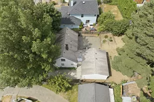11426 Crestwood Dr S, Seattle, WA 98178 - Photo 29