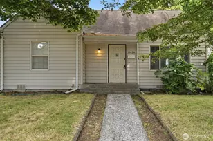 11426 Crestwood Dr S, Seattle, WA 98178 - Photo 17