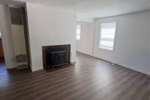 11426 Crestwood Dr S, Seattle, WA 98178 - Photo 5