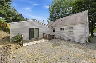 11426 Crestwood Dr S, Seattle, WA 98178 - Photo 21