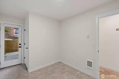 911 NE 70th Street #C, Seattle, WA 98115 - Photo 9