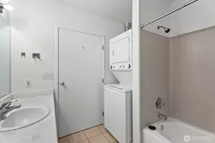 2440 Western Ave, Seattle, WA 98121 - Photo 17