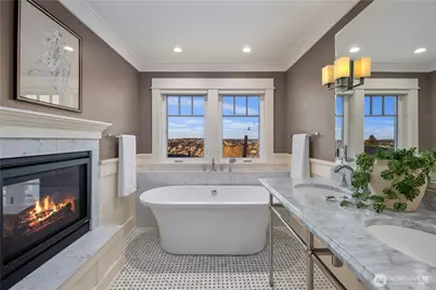 426 Smith Street, Seattle, WA 98109 - Photo 21