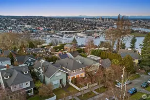 426 Smith St, Seattle, WA 98109 - Photo 33