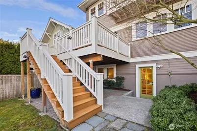 426 Smith Street, Seattle, WA 98109 - Photo 29