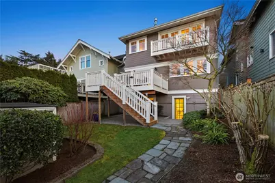 426 Smith Street, Seattle, WA 98109 - Photo 3