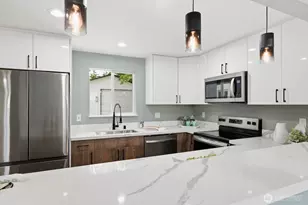 1433 SW Donovan St, Seattle, WA 98106 - Photo 9