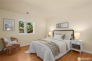 12406 SE 31st St, Bellevue, WA 98005 - Photo 15