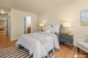 12406 SE 31st St, Bellevue, WA 98005 - Photo 17