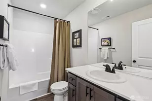 922 NW 175th Wy, Ridgefield, WA 98642 - Photo 35
