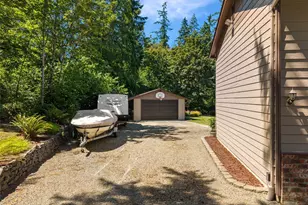 17729 S Tapps Dr E, Lake Tapps, WA 98391 - Photo 31