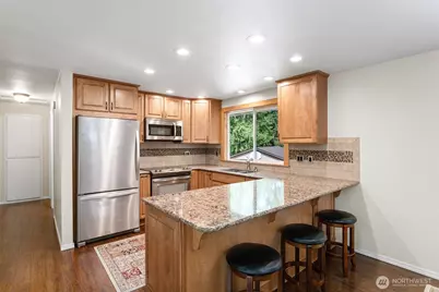 17729 S Tapps Drive E, Lake Tapps, WA 98391 - Photo 7