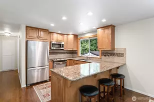 17729 S Tapps Dr E, Lake Tapps, WA 98391 - Photo 7