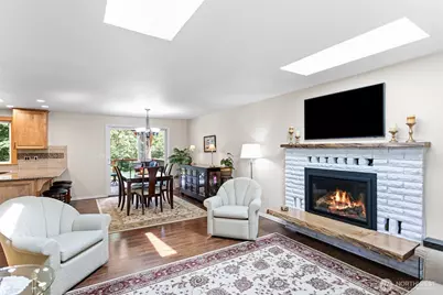 17729 S Tapps Drive E, Lake Tapps, WA 98391 - Photo 5
