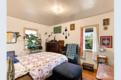 2715 50th Avenue SW, Seattle, WA 98116 - Photo 13