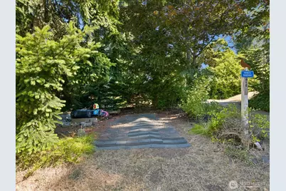 2715 50th Avenue SW, Seattle, WA 98116 - Photo 21