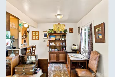 2715 50th Avenue SW, Seattle, WA 98116 - Photo 9