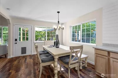 8925 Pebble Place SE, Port Orchard, WA 98367 - Photo 13