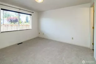 10025 14th Ave E, Tacoma, WA 98445 - Photo 15