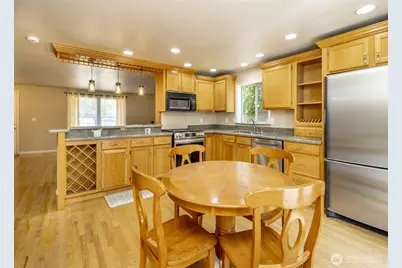 10025 14th Ave E., Tacoma, WA 98445 - Photo 11
