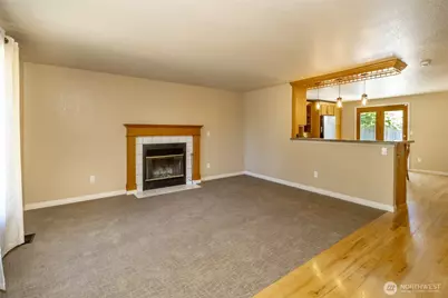 10025 14th Ave E., Tacoma, WA 98445 - Photo 5