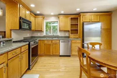 10025 14th Ave E., Tacoma, WA 98445 - Photo 13