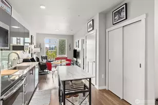 1085 103rd Ave NE, Bellevue, WA 98004 - Photo 3