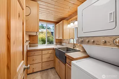 437 Sunrise Road, Lopez Island, WA 98261 - Photo 13