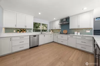 4830 88th Place SE, Mercer Island, WA 98040 - Photo 5