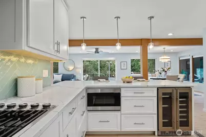 4830 88th Place SE, Mercer Island, WA 98040 - Photo 9