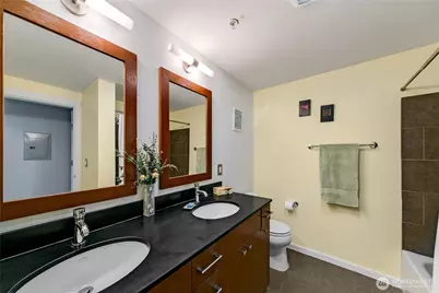 76 Cedar Street #603, Seattle, WA 98121 - Photo 11