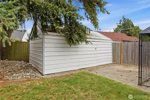 15115 74th St E, Sumner, WA 98390 - Photo 33