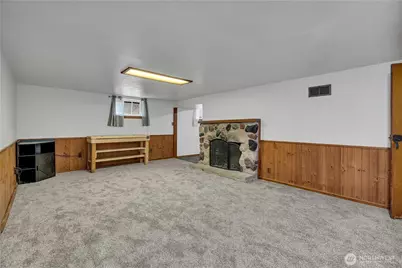 15115 74th Street E, Sumner, WA 98390 - Photo 17