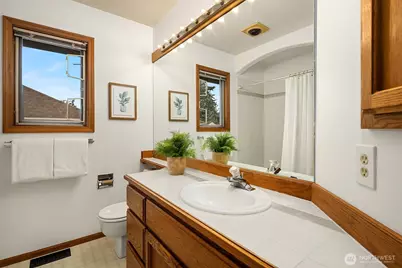 22413 NE 9th Drive, Sammamish, WA 98074 - Photo 21