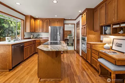 22413 NE 9th Drive, Sammamish, WA 98074 - Photo 11